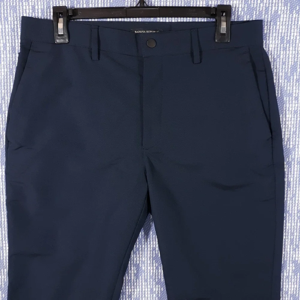 Banana Republic Chino Pants Mens 32 x 30 Slim Fit Blue Lightweight Polyester